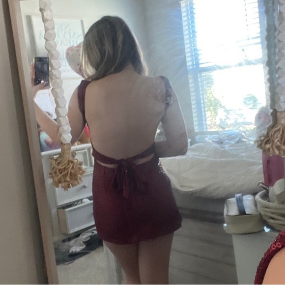 Dress - Picture 4 of 4